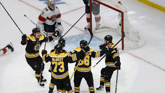 Slovinec Kopitar umlčal Edmonton. Boston ukázal silu aj v play off