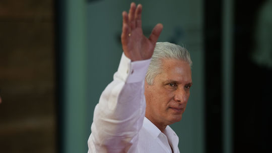 Kubánsky prezident Díaz-Canel získal druhé funkčné obdobie 