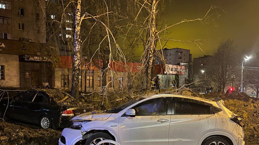 Centrum Belgorodu po dopade ruskej leteckej bomby.