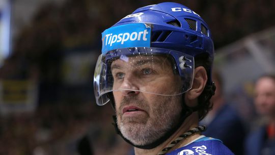 V Česku bojuje o záchranu, pre Hudáčka si rozoštval fanúšikov. V NHL si Jágra uctia ako legendu
