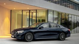 Mercedes-Benz E-Class - 2023