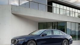 Mercedes-Benz E-Class - 2023