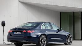 Mercedes-Benz E-Class - 2023