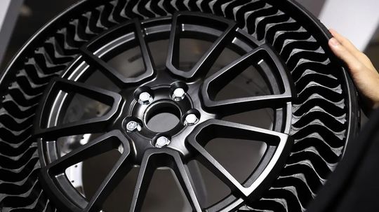 Michelin Uptis - bezvzduchová pneumatika 2023