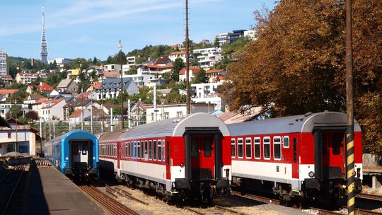 Mimoriadne vlaky dovezú zadarmo na voľby stovky Slovákov z Česka. Akciu zorganizovali mimovládky