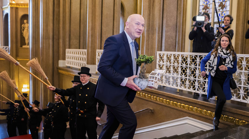 Nemecko Berlín starosta nový agent poisťovací...