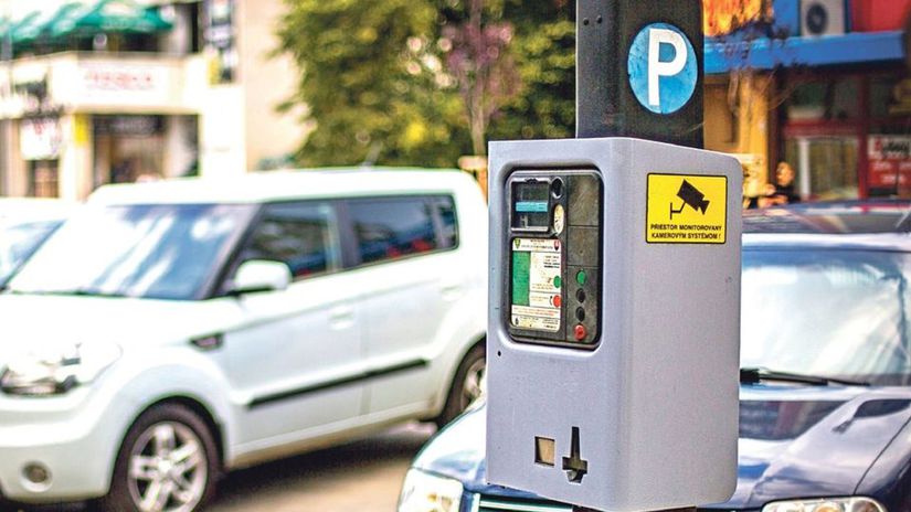 V Žiline sa vracia parkovanie pod kontrolu mesta.