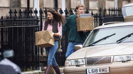 Princ William a Kate Middleton v podaní hercov...