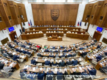Kto si sadne do parlamentu? Pozrite si zoznam 150 zvolených poslancov