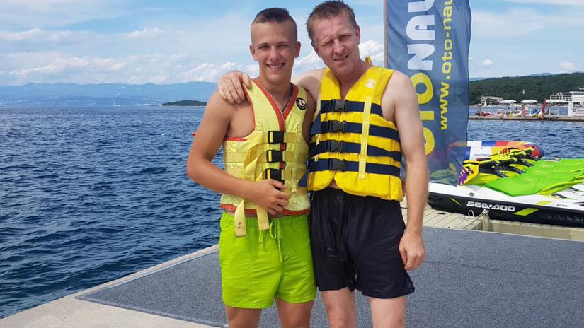Josef Šipoš so synom Patrikom. Chlapec mal 18...