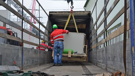 Spolu má na Ukrajinu odísť 8 kamiónov s 21...