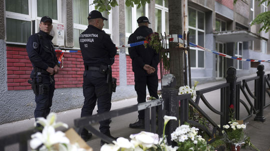 Mladík hrozil napodobením streľby z Belehradu. Bosnianska polícia ho zatkla