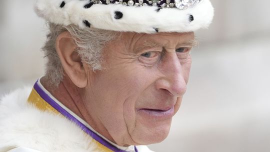 Britskému kráľovi Karolovi III. diagnostikovali rakovinu