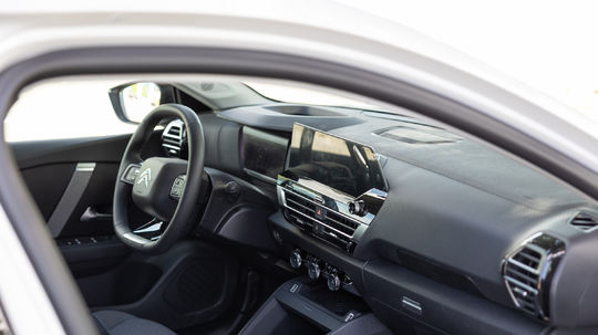 Citroën ë-C4 X - test 2023