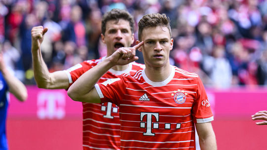 Bayern zmietol Schalke, na ťahu je Dortmund. Union sa posunul do top trojky
