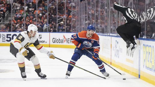 Zázračný McDavid zažíva ďalšie sklamanie. Vegas zdolalo Edmonton a zahrá si finále konferencie