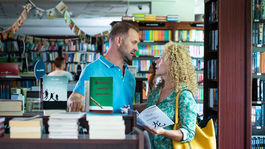 Populárni herci nechajú divákov nazrieť do...