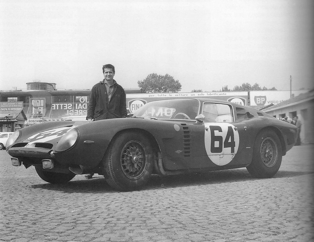 Z autorského modelu Bizzarrini 5300 GT vzniklo...