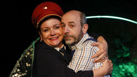 Anikó Vargová a Csongor Kassai ako Ila a Arpi v...