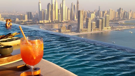 Nazdravie. Nech sa vám z výšky nezakrúti hlava. 