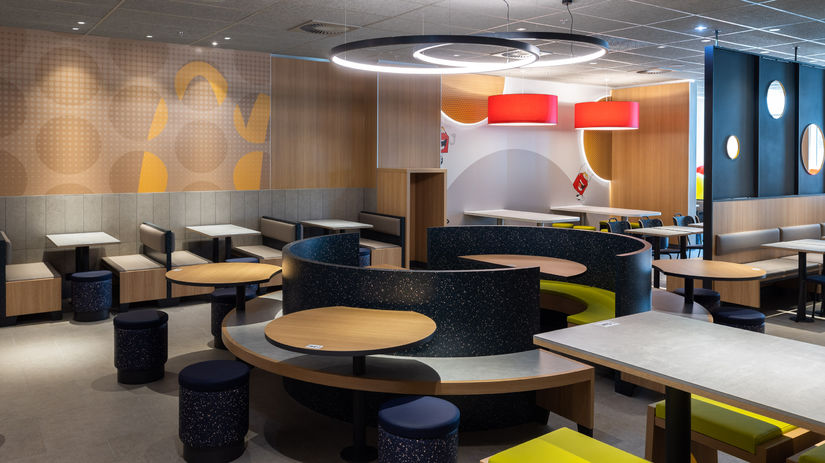 McDonald’s v nákupnom centre Eurovea je...