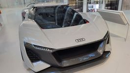 Múzeum budúcnosti, Dubaj, auto, Audi, budúcnosť
