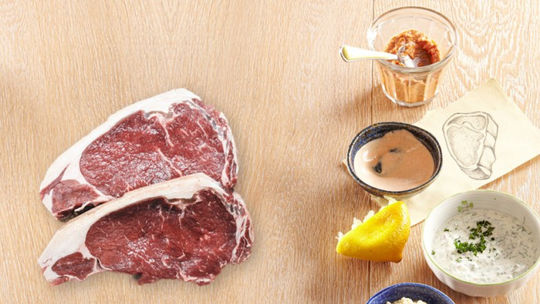 4 domáce omáčky, ktoré dotiahnu do dokonalosti steaky aj pečené zemiaky
