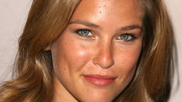 Bar Refaeli