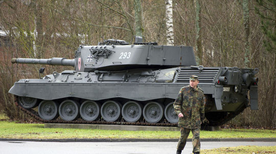 Handelsblatt: Tanky Leopard pre Ukrajinu kúpil nemecký koncern Rheinmetall