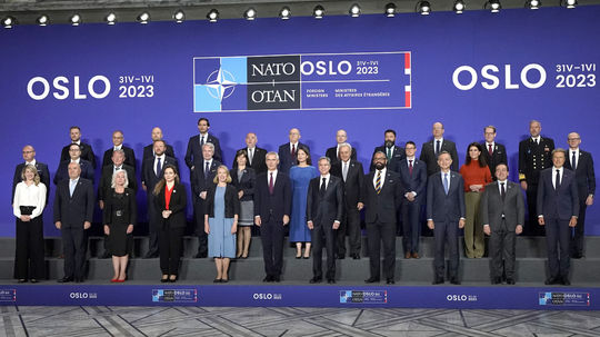 Členovia NATO súhlasia so vstupom Ukrajiny do Aliancie