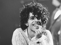 Prince bol muzikant telom aj dušou. Mal by 65...