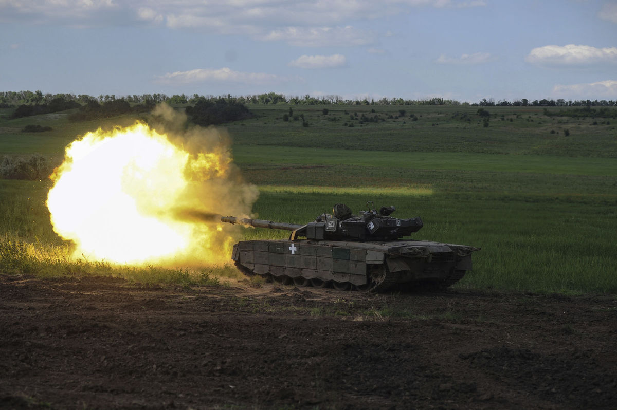 tank, ukrajina, vojna