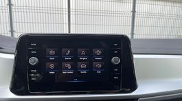 Volkswagen T-Roc Life 1.5 TSI ACT 6G (2023)