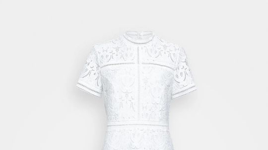 Luxusné čipkované šaty Ivy Oak, predávajú sa za...