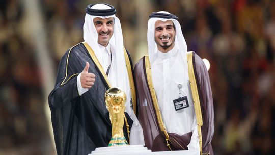 Katarský šejk je krok od kúpy Manchestru United. V Británii už zaregistrovali jeho firmu