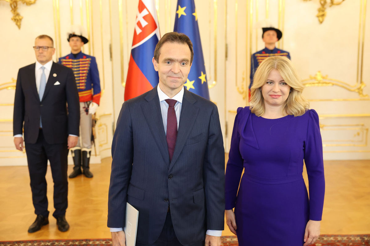 Na snímke predseda vlády SR Ľudovít Ódor pri...