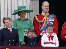 Princ William, jeho manželka, princezná Kate a ich deti 