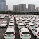 Čína - odstavené elektromobily do šrotu