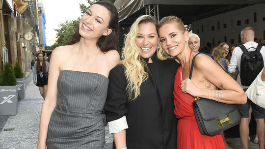 Zľava: Dizajnérka Vanda Janda, Dominika...