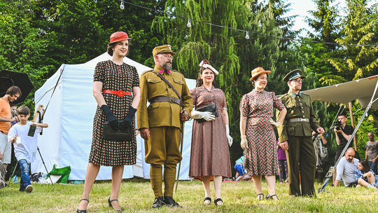 Na Modranskom pikniku sa stretnú postavy...