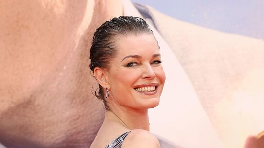 Herečka Rebecca Romijn a jej vzhľad na premiére...