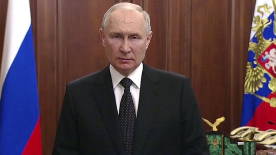 Putin: Vzbura vagnerovcov je zradou ľudu, armáda neutralizuje organizátorov
