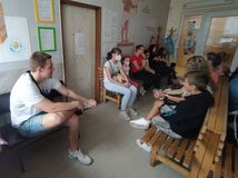 Poliklinika Senica, čakáreň, pacienti, pediater, pediatrička