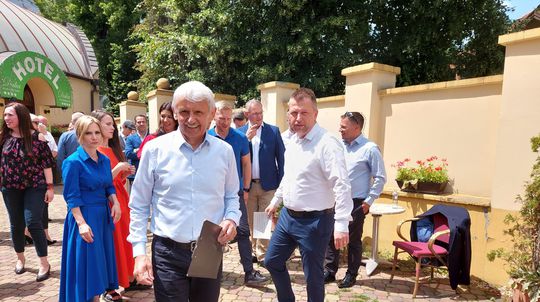 Dzurinda opäť stavil na bicykel, Solymos sa...