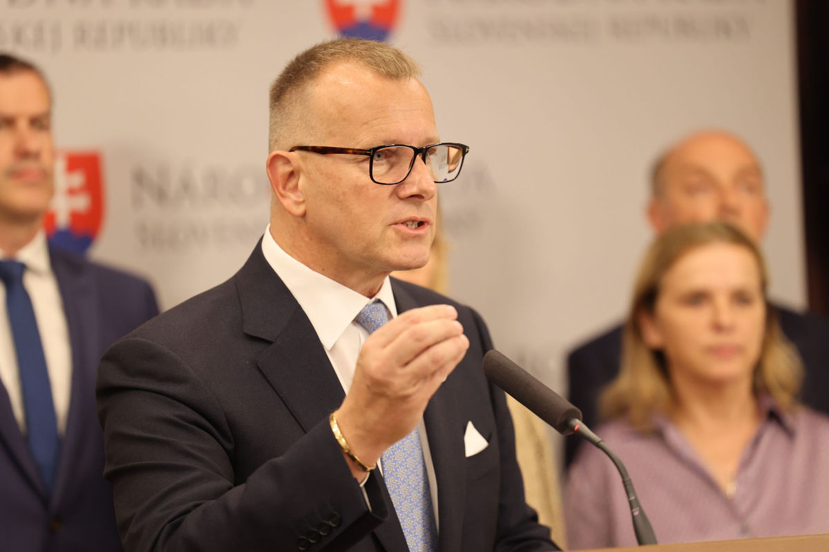 Predseda parlamentu a hnutia Sme rodina Boris...