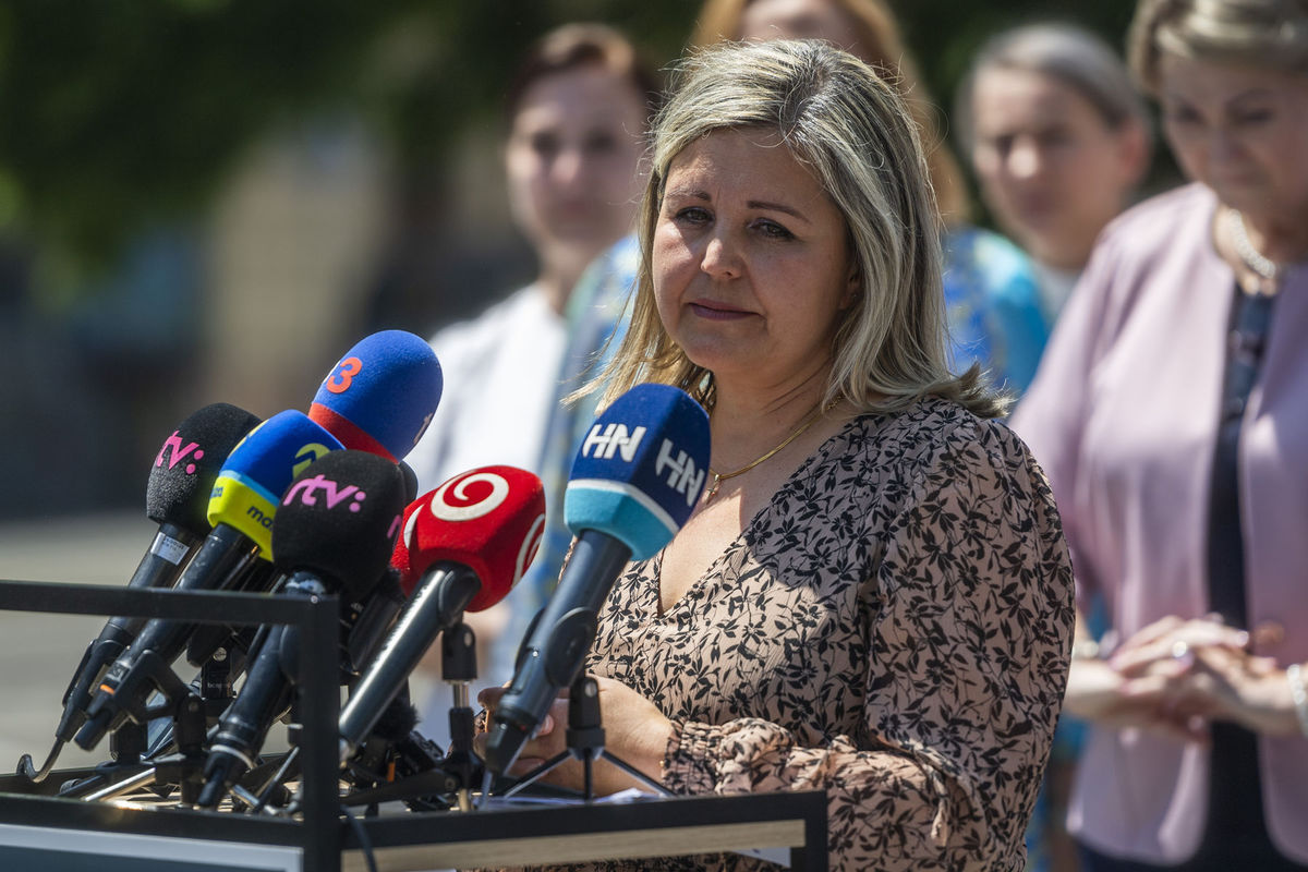 Jednotka kandidátky Erika Jurinová počas...