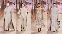 Modelky na prehliadke kolekcie Christian Dior...