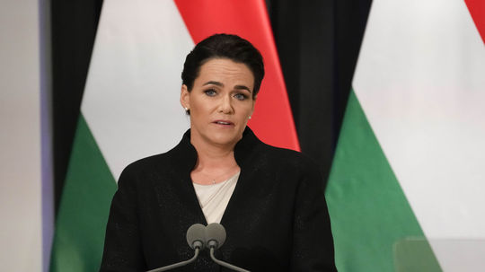 Maďarská prezidentka Nováková nečakane abdikovala z funkcie: Urobila som chybu