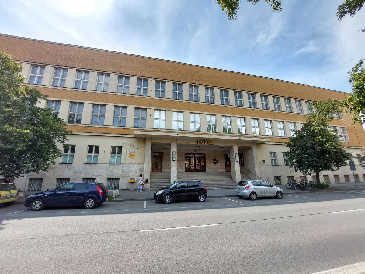 Stalker mal ženu prenasledovať od Hlavnej pošty...