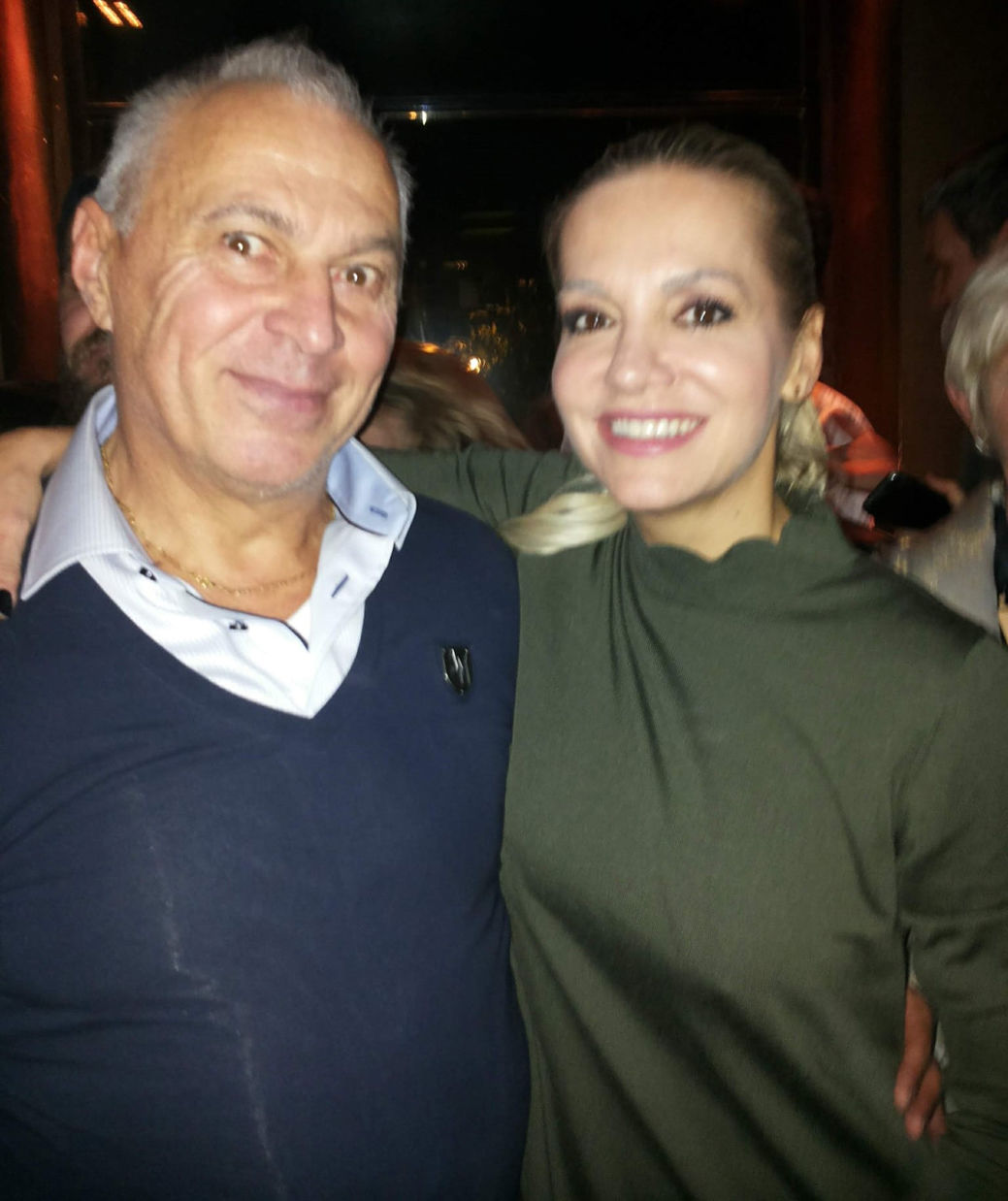 Veľa priateľov má aj medzi umelcami. So...